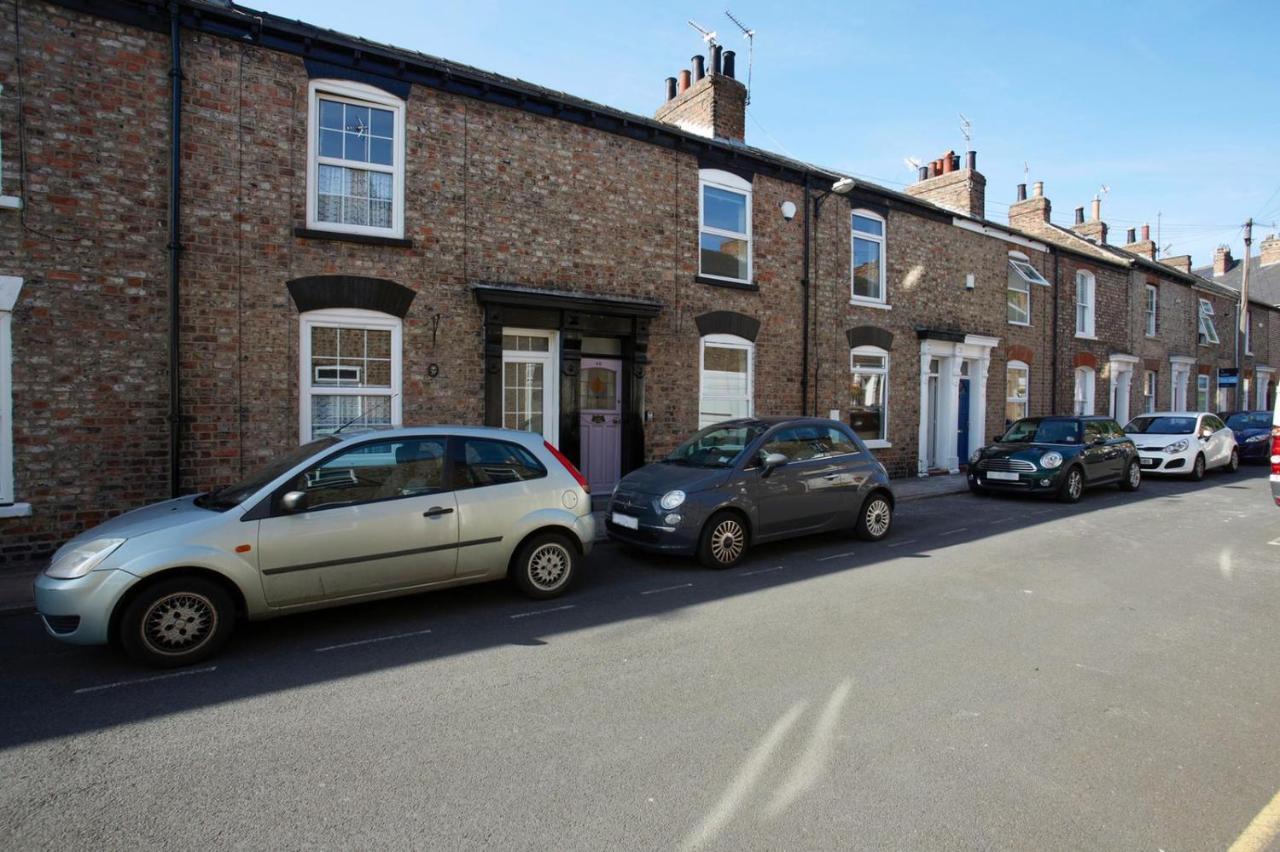 Stay In The Heart Of York At The Hampden - Free Parking - York Holiday Home Kültér fotó
