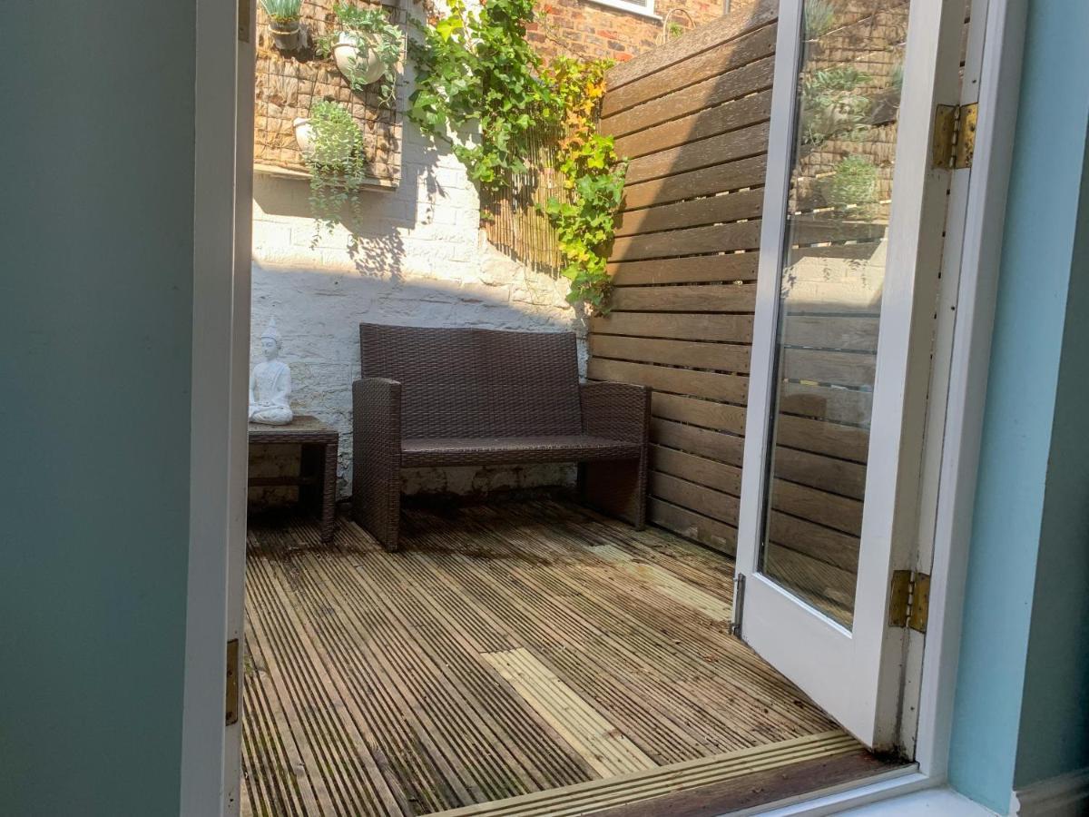 Stay In The Heart Of York At The Hampden - Free Parking - York Holiday Home Kültér fotó