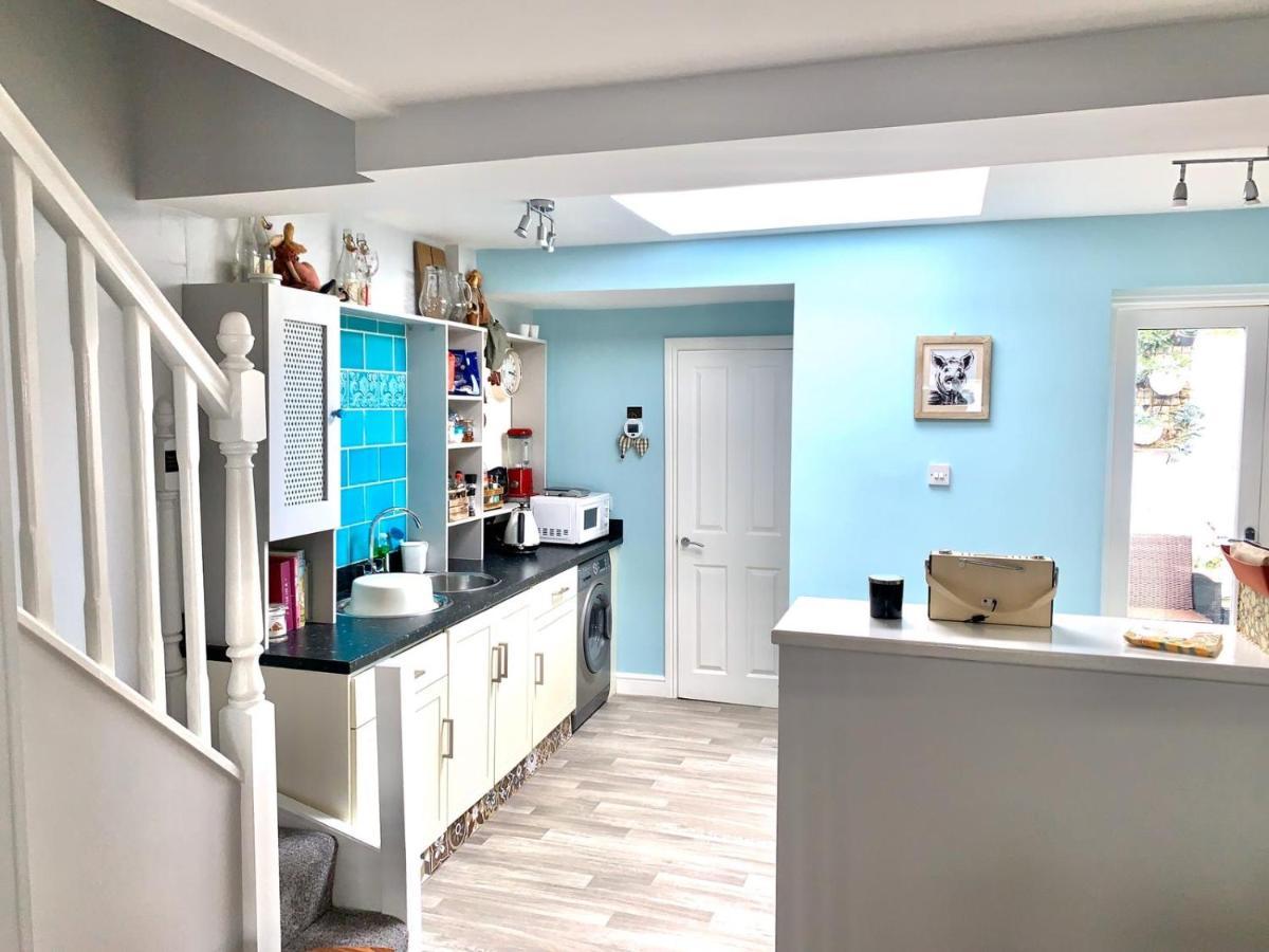 Stay In The Heart Of York At The Hampden - Free Parking - York Holiday Home Kültér fotó