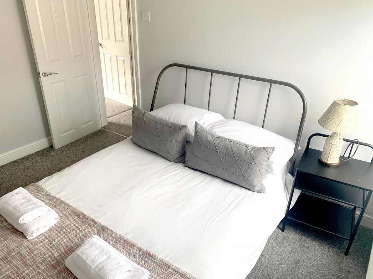 Stay In The Heart Of York At The Hampden - Free Parking - York Holiday Home Kültér fotó