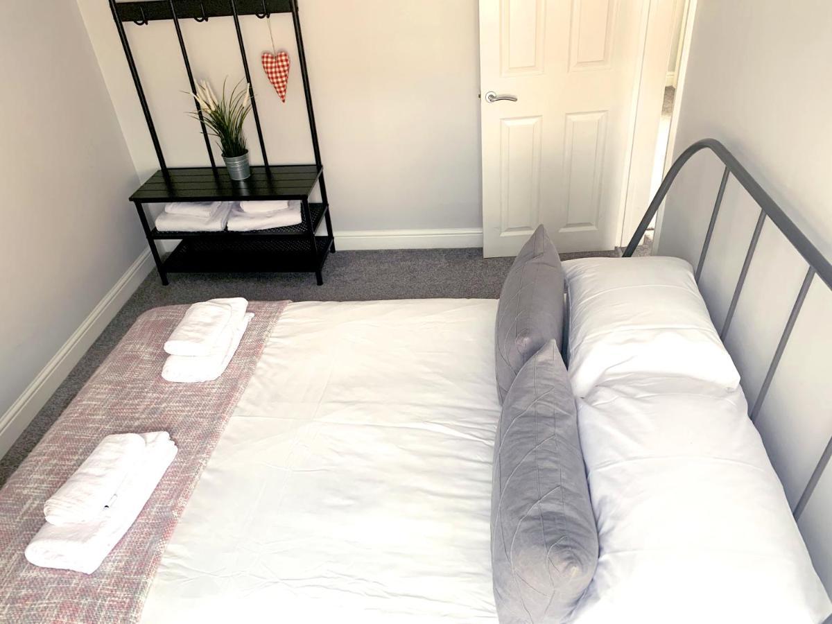 Stay In The Heart Of York At The Hampden - Free Parking - York Holiday Home Kültér fotó