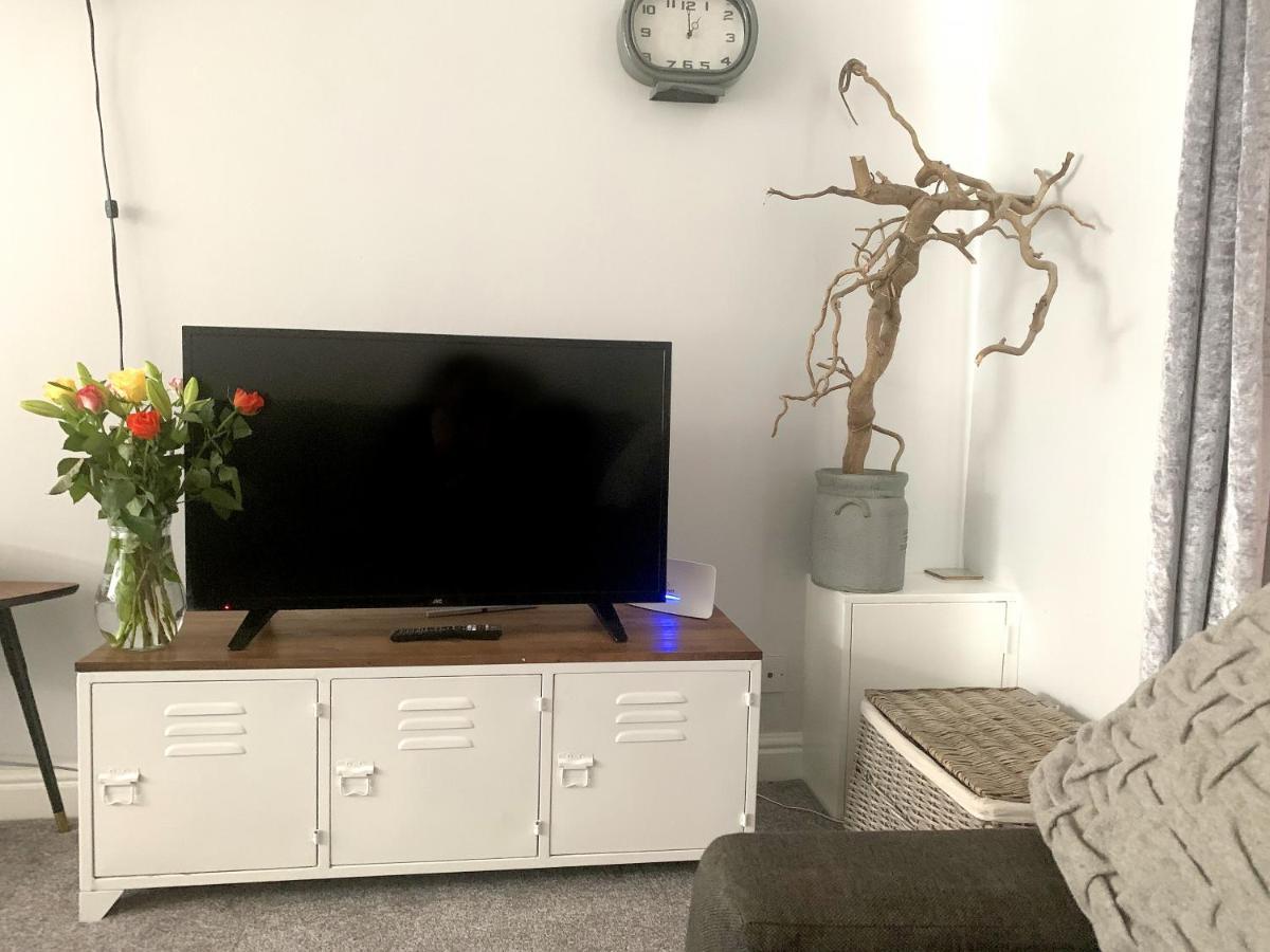 Stay In The Heart Of York At The Hampden - Free Parking - York Holiday Home Kültér fotó