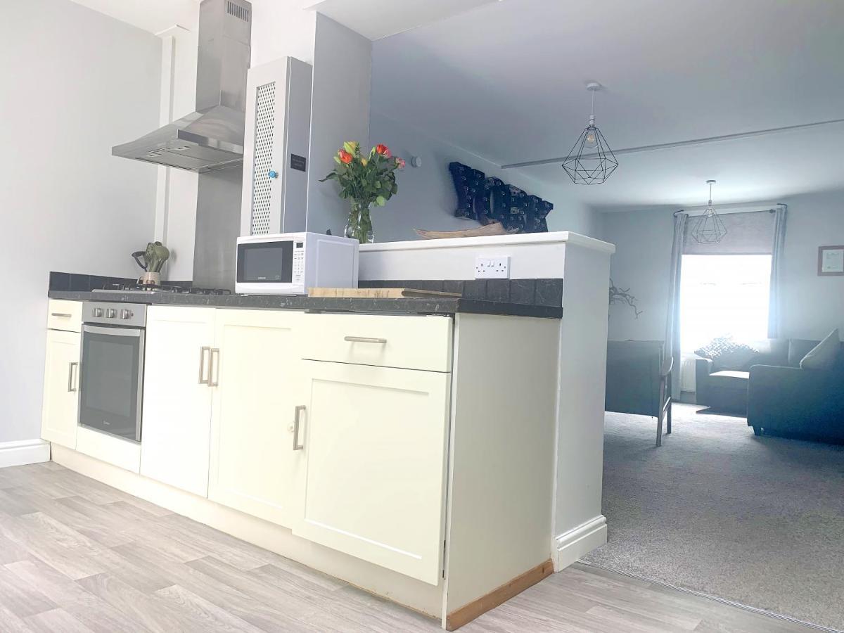 Stay In The Heart Of York At The Hampden - Free Parking - York Holiday Home Kültér fotó