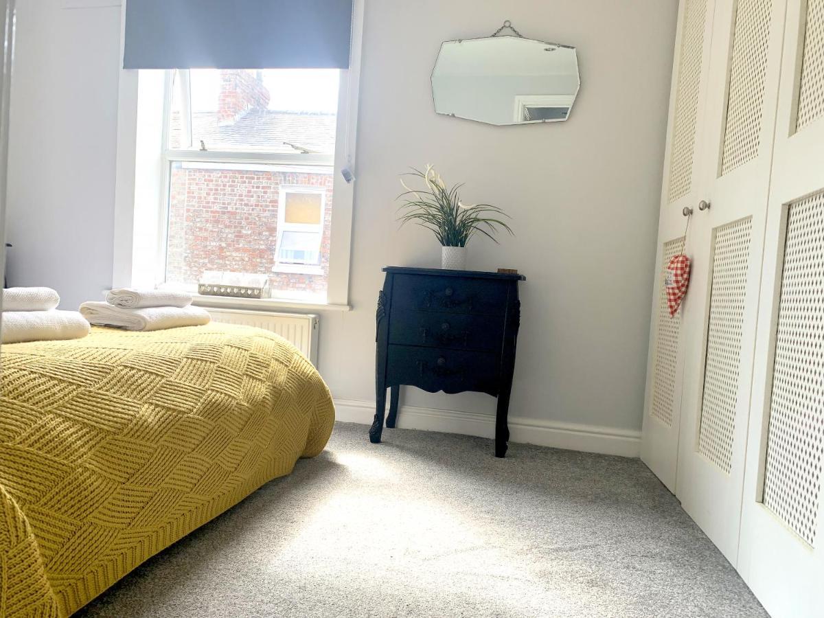 Stay In The Heart Of York At The Hampden - Free Parking - York Holiday Home Kültér fotó