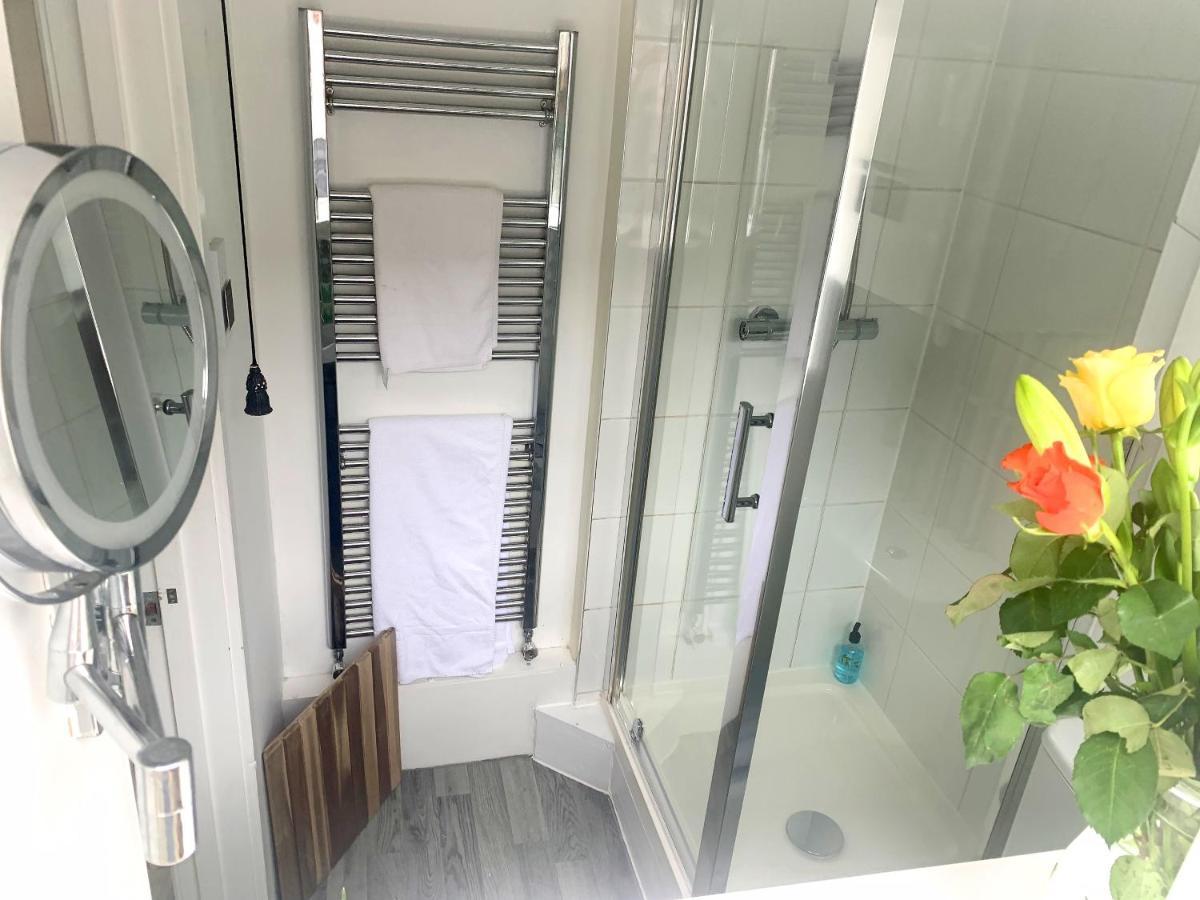 Stay In The Heart Of York At The Hampden - Free Parking - York Holiday Home Kültér fotó