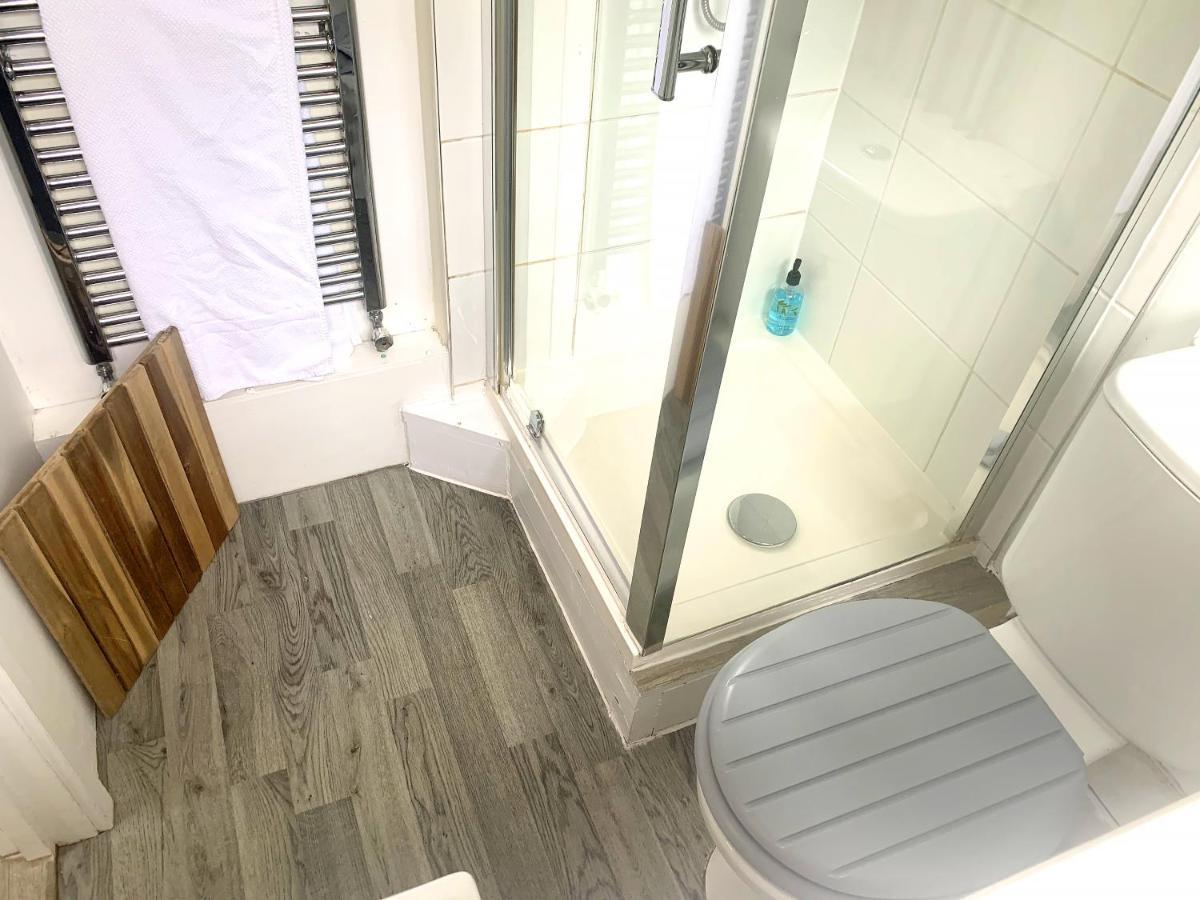 Stay In The Heart Of York At The Hampden - Free Parking - York Holiday Home Kültér fotó