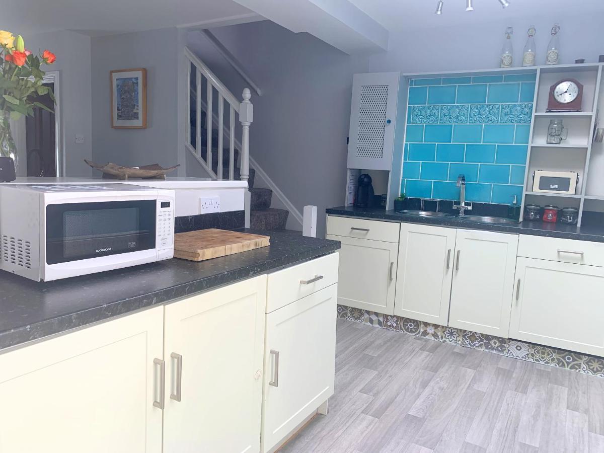 Stay In The Heart Of York At The Hampden - Free Parking - York Holiday Home Kültér fotó