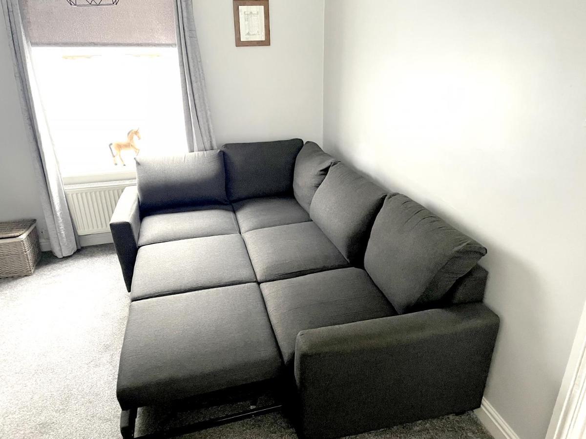 Stay In The Heart Of York At The Hampden - Free Parking - York Holiday Home Kültér fotó